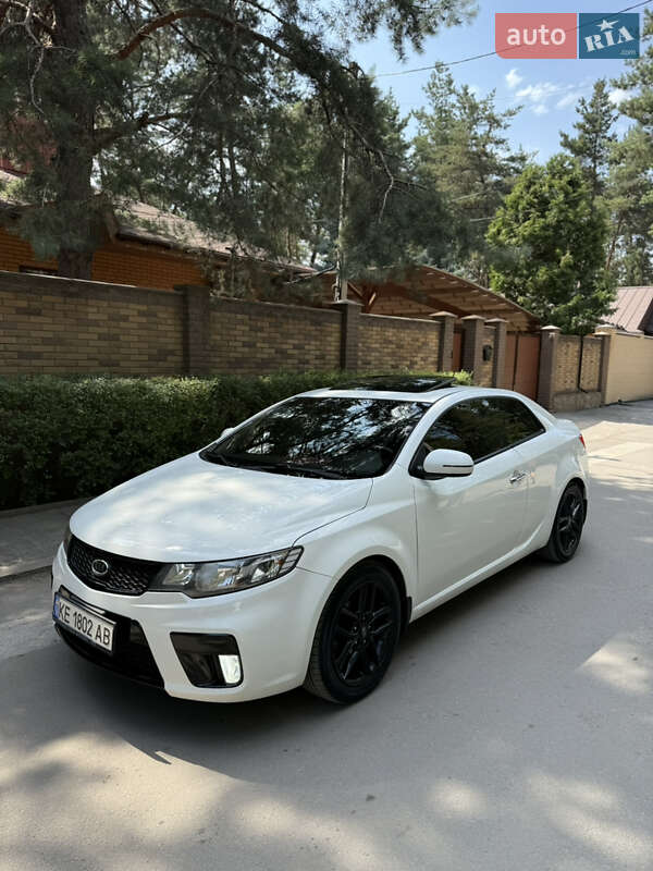 Седан Kia Cerato 2012 в Каменском