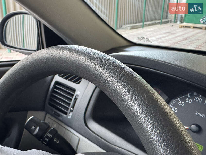 Хетчбек Kia Cerato 2006 в Краматорську