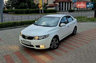 Седан Kia Cerato 2011 в Києві