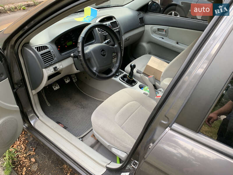 Седан Kia Cerato 2006 в Киеве