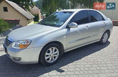 Седан Kia Cerato 2008 в Кременці