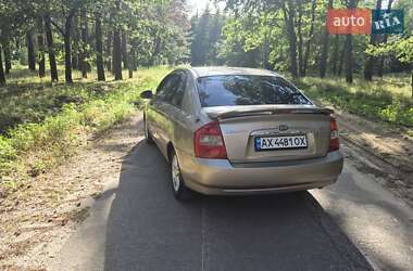 Седан Kia Cerato 2006 в Краматорске