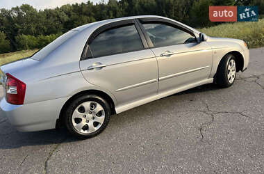 Седан Kia Cerato 2005 в 
