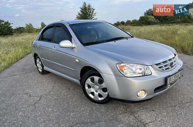 Седан Kia Cerato 2005 в 