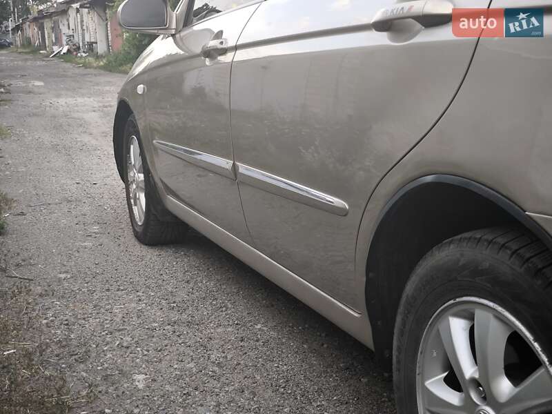 Седан Kia Cerato 2007 в Днепре