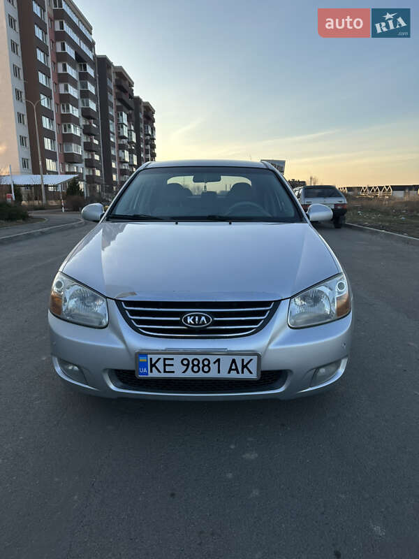 Хетчбек Kia Cerato 2008 в Дніпрі