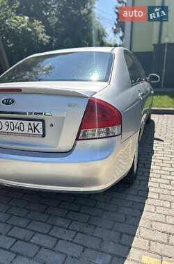 Седан Kia Cerato 2008 в 