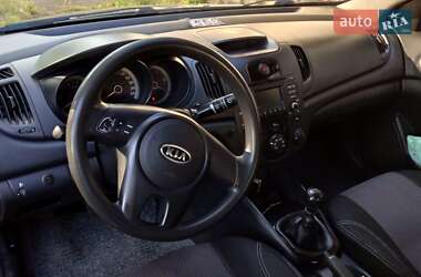 Седан Kia Cerato 2012 в Носівці