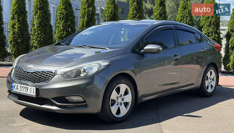 Седан Kia Cerato 2013 в Киеве