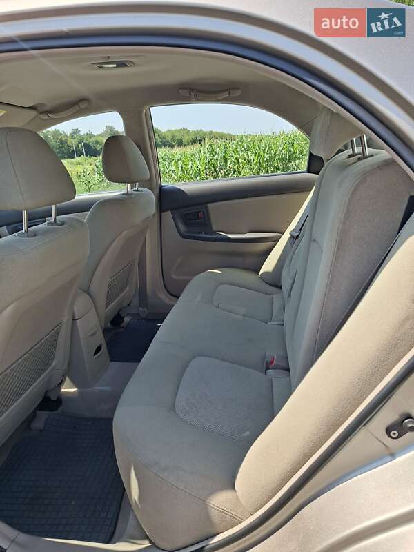 Седан Kia Cerato 2006 в Соснице