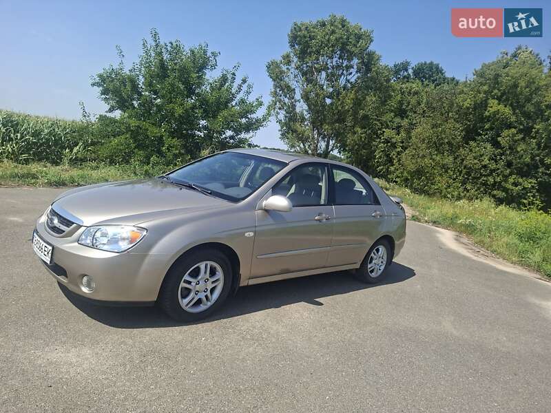 Седан Kia Cerato 2006 в Соснице