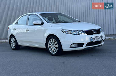 Седан Kia Cerato 2010 в Запорожье