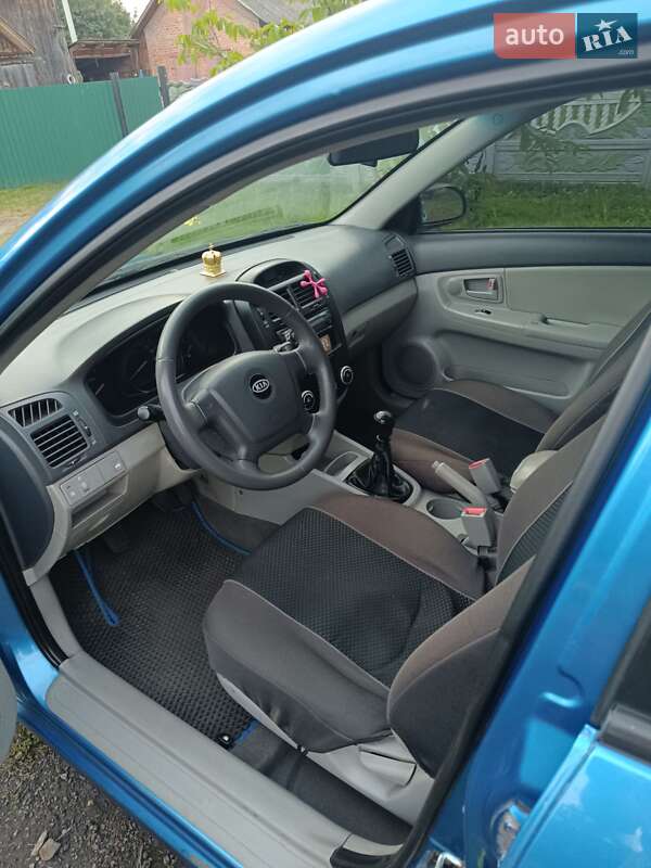 Седан Kia Cerato 2007 в Соснівці