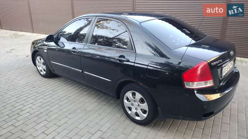 Седан Kia Cerato 2007 в Харькове