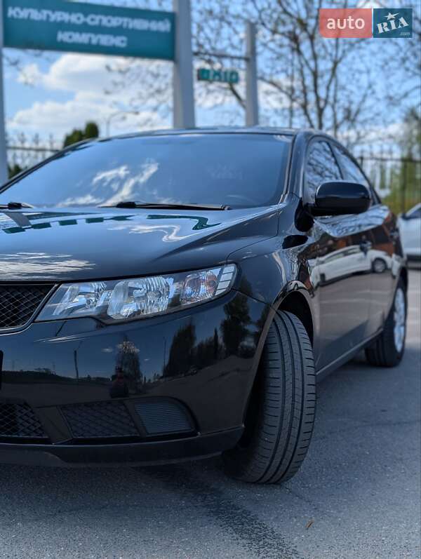 Седан Kia Cerato 2009 в 