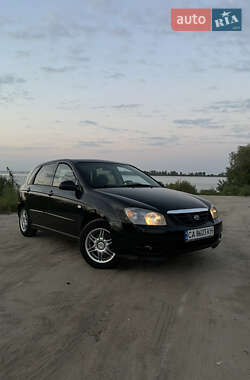 Хетчбек Kia Cerato 2005 в Черкасах