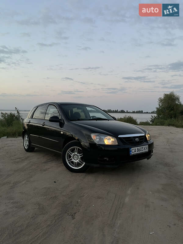 Kia Cerato 2005