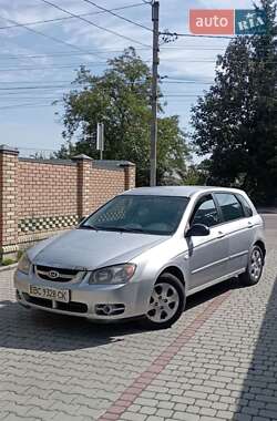 Хетчбек Kia Cerato 2006 в Стрию