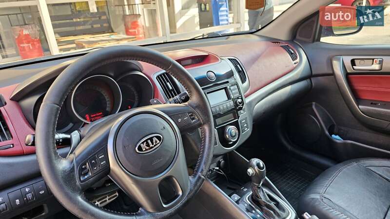 Купе Kia Cerato 2011 в Хмельницком