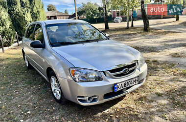 Хэтчбек Kia Cerato 2006 в Лебедине