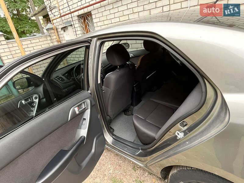 Седан Kia Cerato 2011 в Чернигове фото 11 Седан Kia Cerato 2011 в Чернигове
