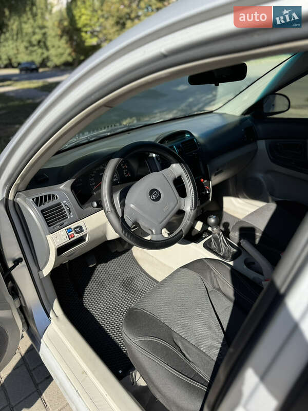 Седан Kia Cerato 2006 в Полтаві