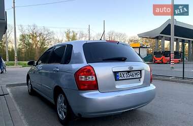 Хэтчбек Kia Cerato 2005 в Харькове