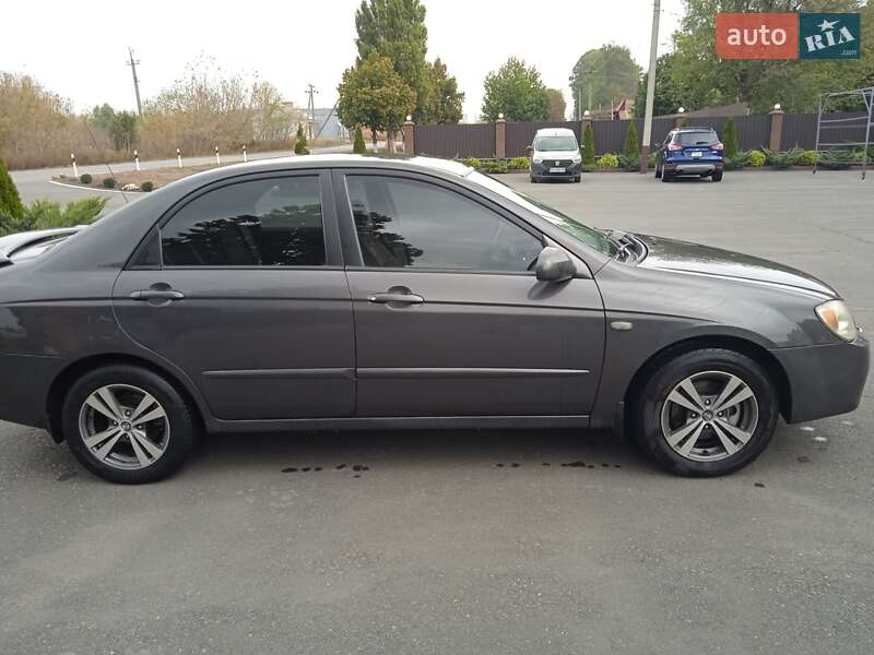 Седан Kia Cerato 2006 в Благовещенском
