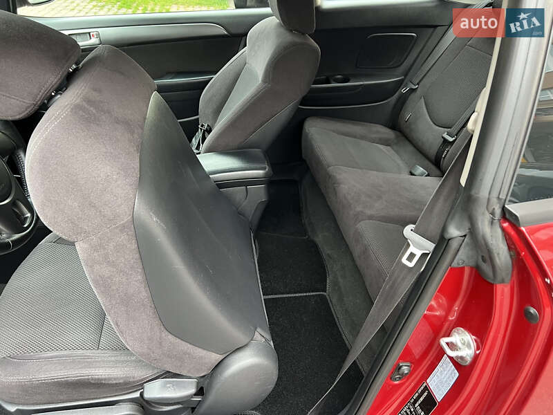 Купе Kia Cerato 2011 в Києві