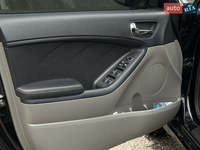 Седан Kia Cerato 2015 в Запоріжжі фото 12 Седан Kia Cerato 2015 в Запоріжжі