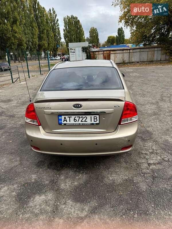 Седан Kia Cerato 2007 в Запорожье