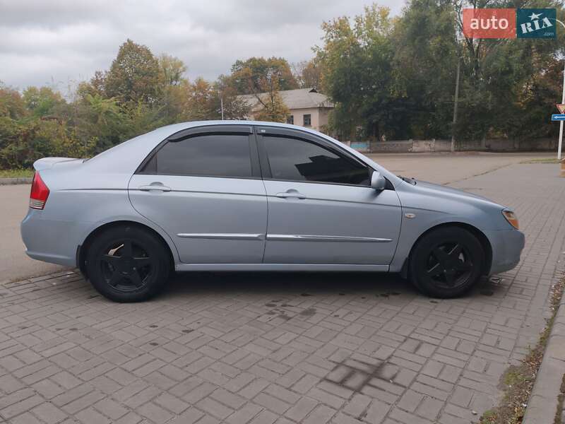 Седан Kia Cerato 2008 в Каменском