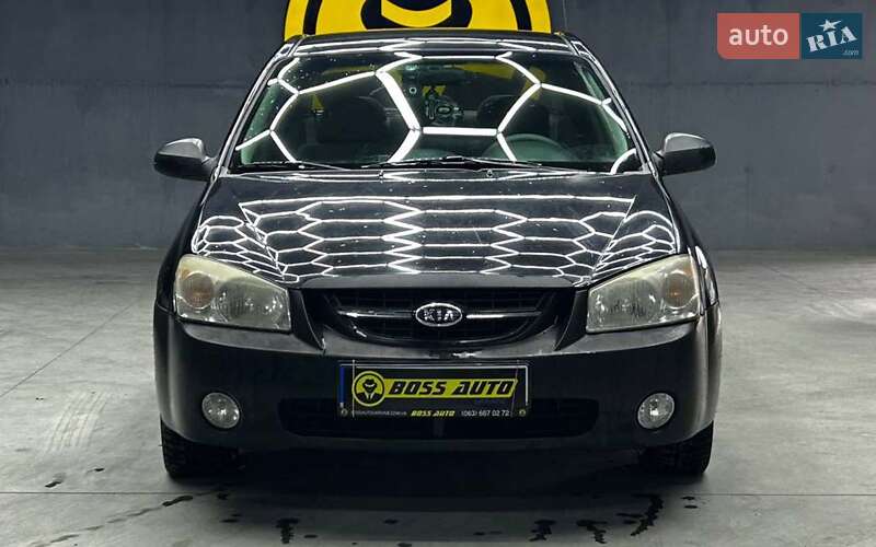 Седан Kia Cerato 2005 в Черновцах