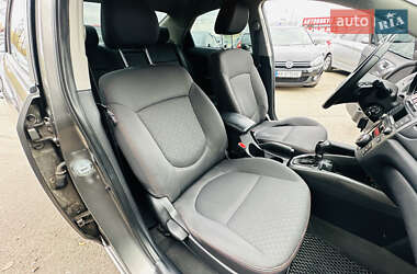 Седан Kia Cerato 2011 в 