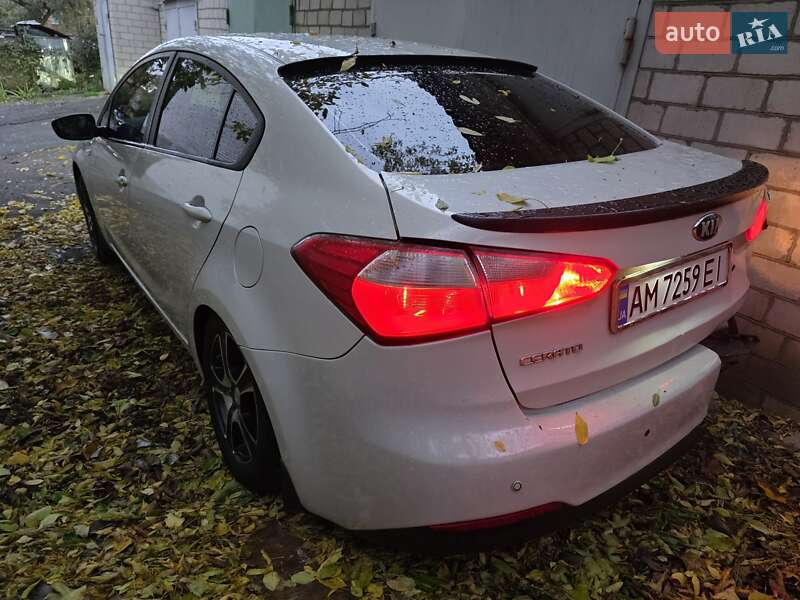 Седан Kia Cerato 2013 в Бердичеве