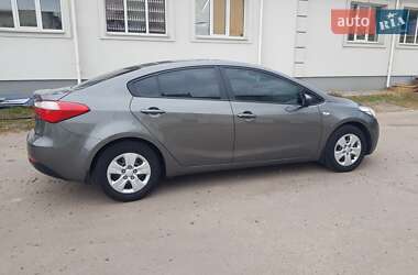 Седан Kia Cerato 2013 в 