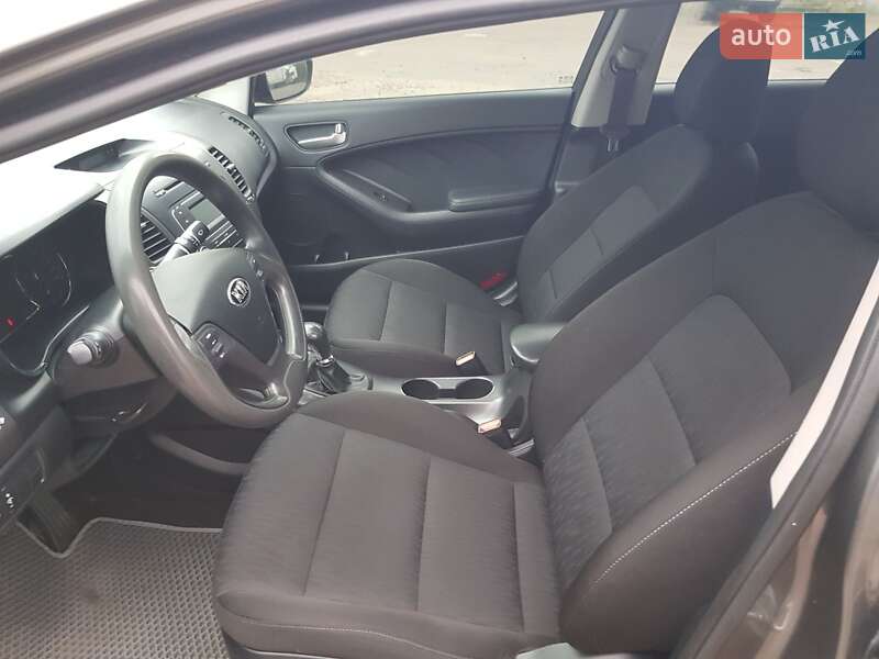 Седан Kia Cerato 2013 в Києві