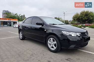 Седан Kia Cerato 2009 в Одесі