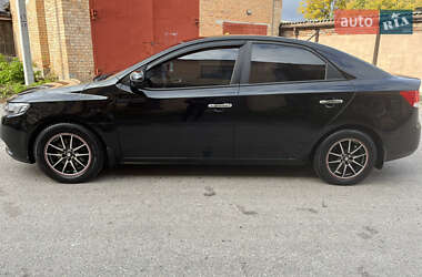 Седан Kia Cerato 2010 в 