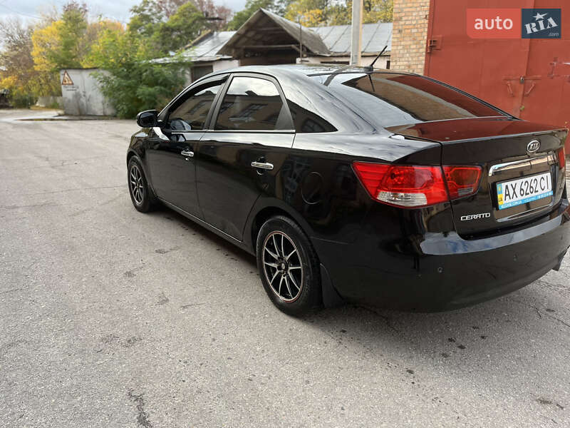 Седан Kia Cerato 2010 в Ромнах фото 9 Седан Kia Cerato 2010 в Ромнах