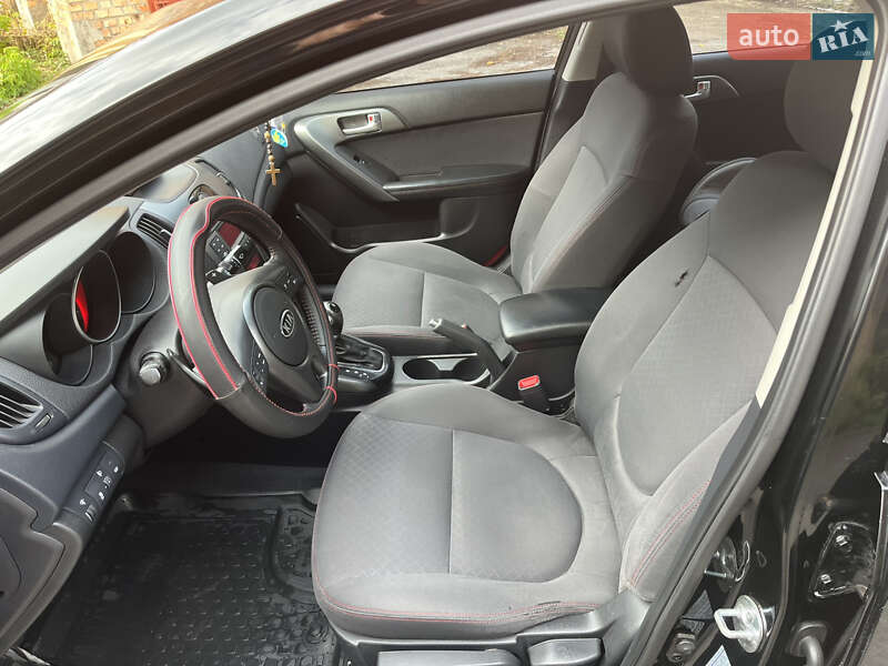 Седан Kia Cerato 2010 в Ромнах фото 12 Седан Kia Cerato 2010 в Ромнах