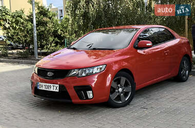 Купе Kia Cerato 2010 в 