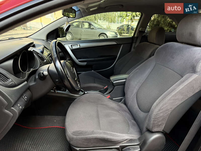 Купе Kia Cerato 2010 в Одесі