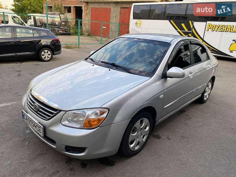 Седан Kia Cerato 2008 в Умані фото 2 Седан Kia Cerato 2008 в Умані