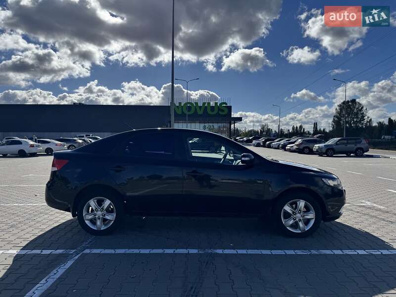 Седан Kia Cerato 2009 в Киеве фото 12 Седан Kia Cerato 2009 в Киеве