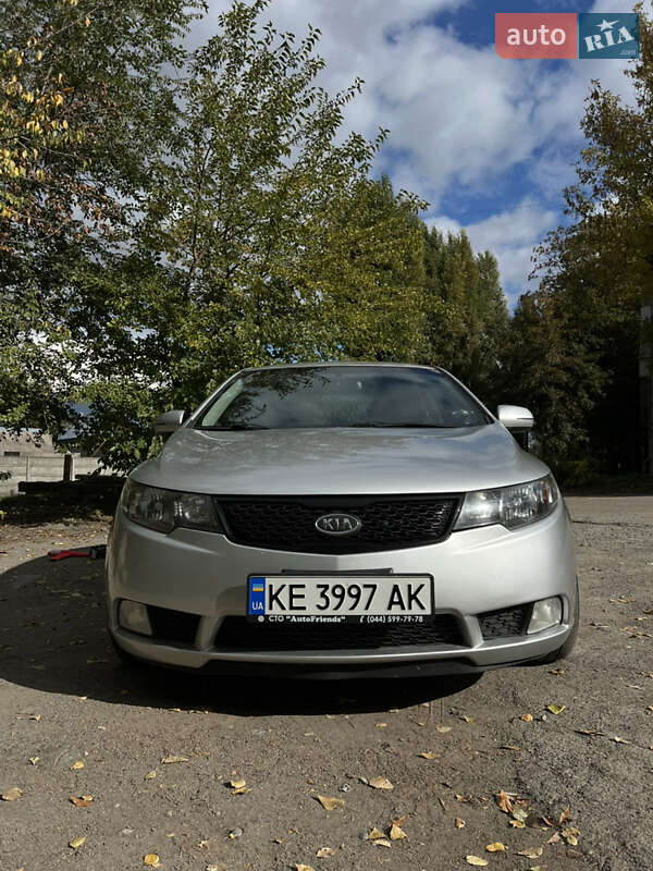 Седан Kia Cerato 2012 в Каменском