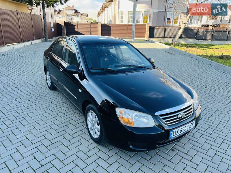 Седан Kia Cerato 2007 в Чернівцях