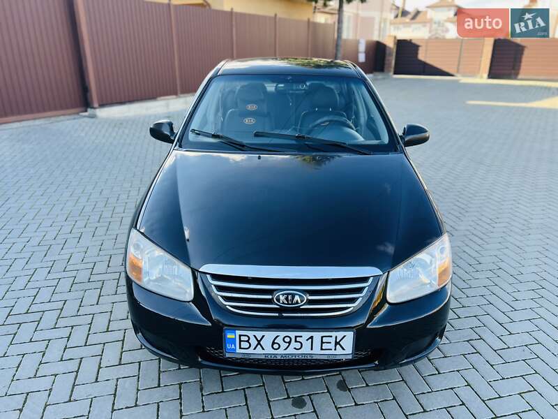 Седан Kia Cerato 2007 в Чернівцях