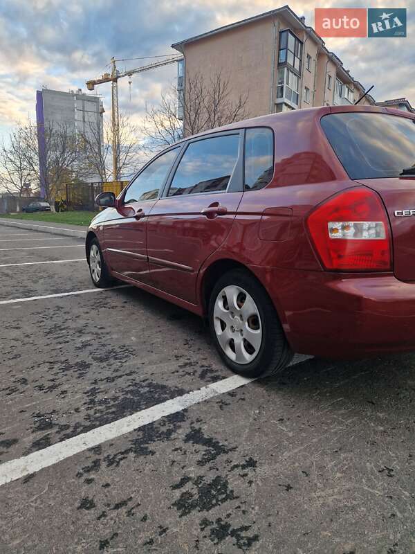 Хэтчбек Kia Cerato 2005 в Умани фото 6 Хэтчбек Kia Cerato 2005 в Умани