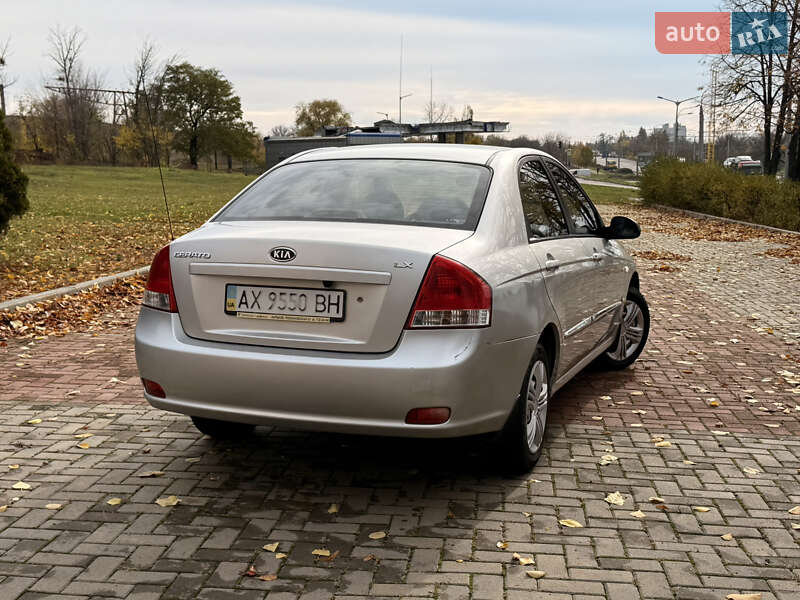 Седан Kia Cerato 2008 в Харькове